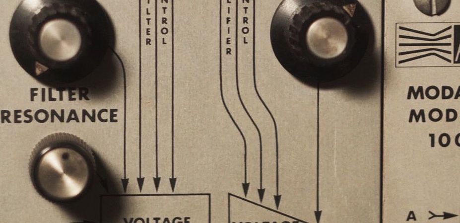 Éliane Radigue: The Electronic Works 13